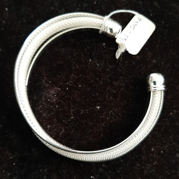 Ladies Jewelry - Picture 7 of 8